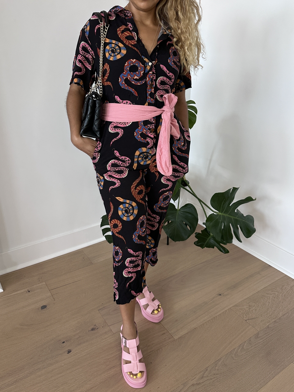 FARM Rio Snake Print Jumpsuit Black Pink Belt Size Small S Graphic Tropical Good